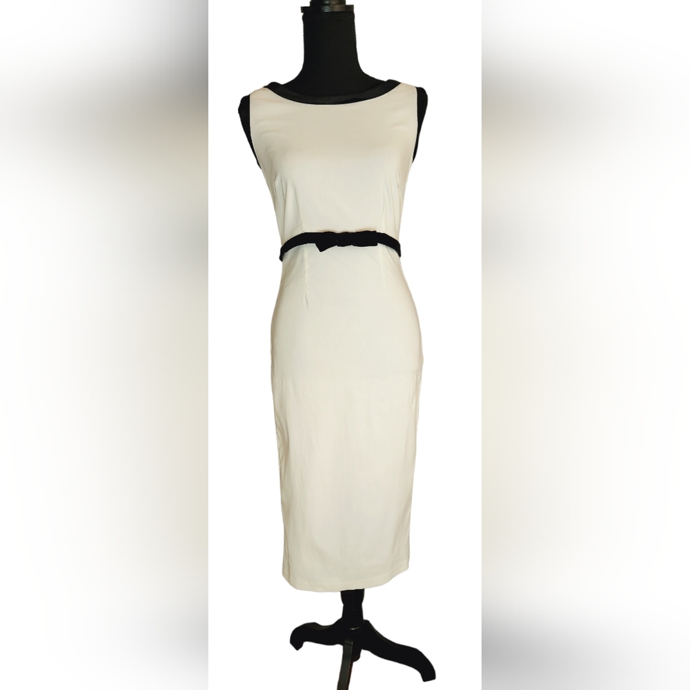 Pinup Couture NWT Vintage Retro Size Small White Wiggle Women's Dress